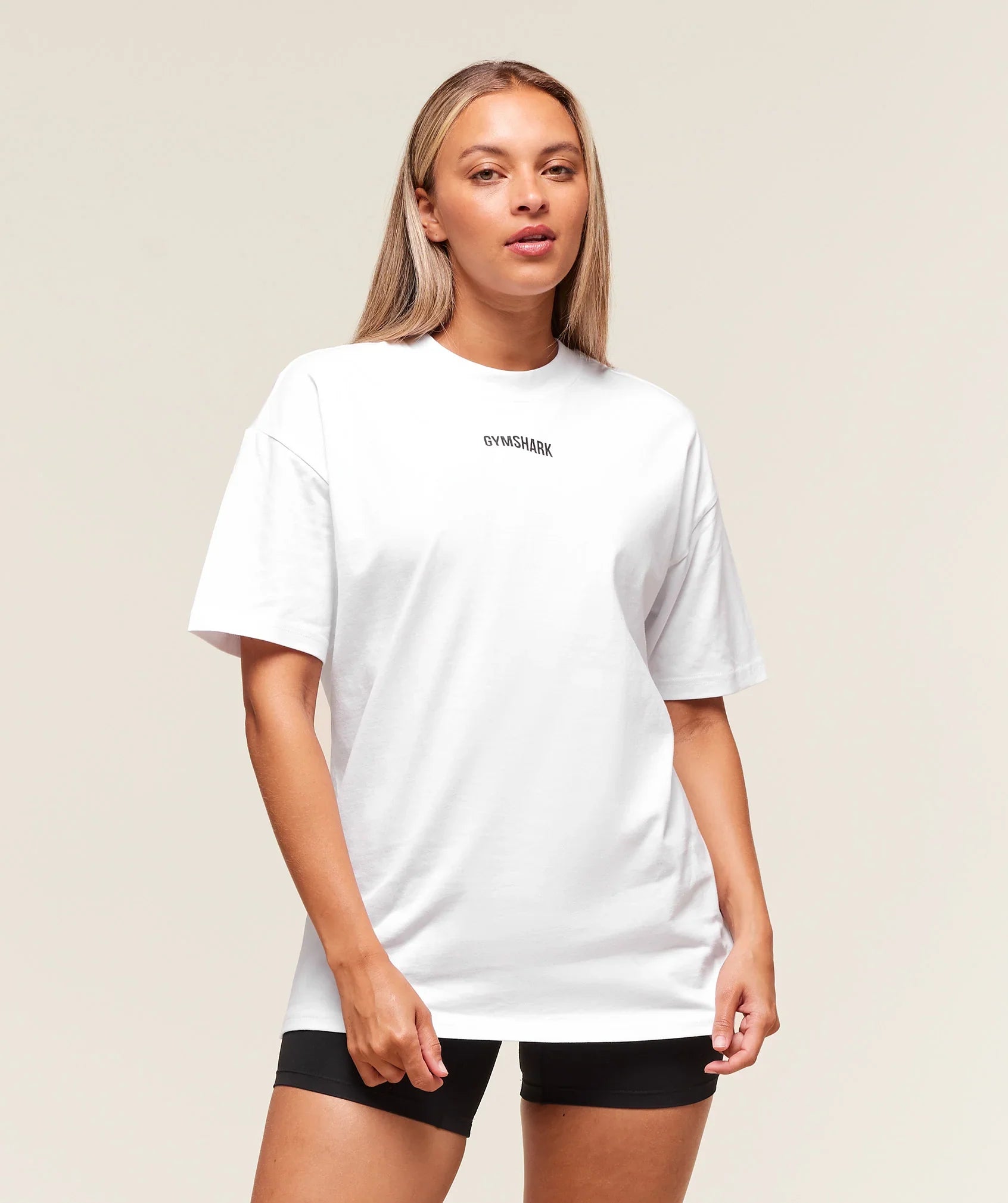 Blusas e camisetas