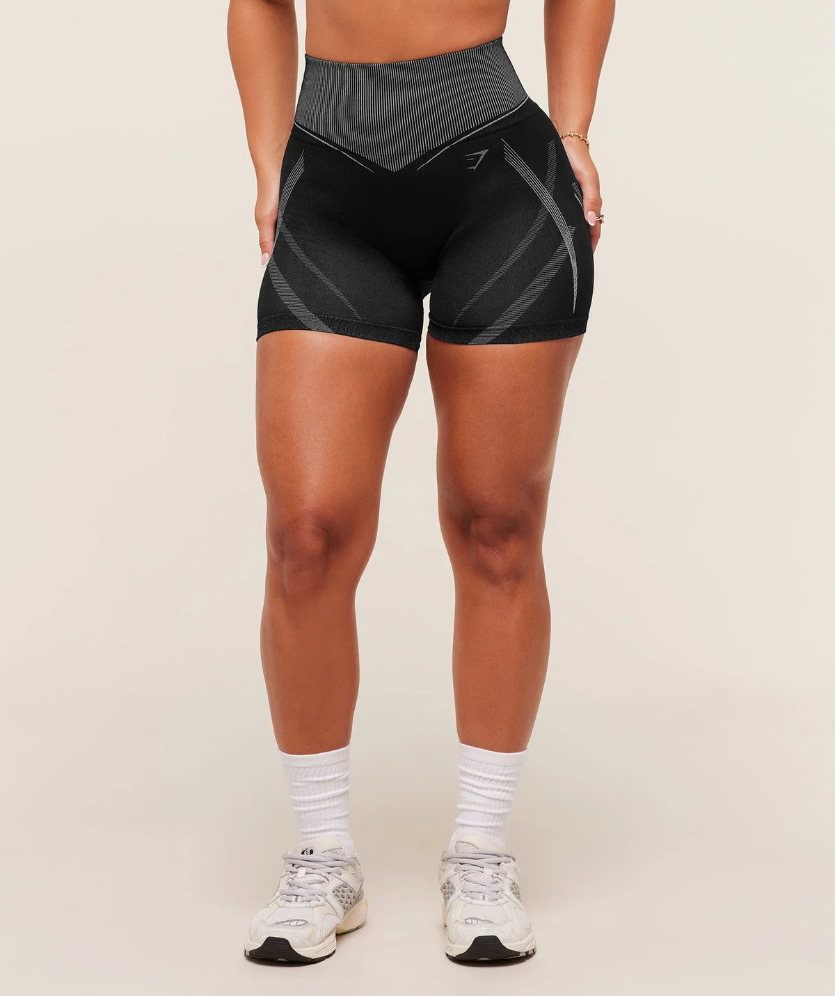 Shorts sem costura Lisana Silver Black Coleção Setembro 2025 -30%