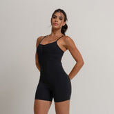 Macaquinho Fitness Preto Com Recorte Nas Costas